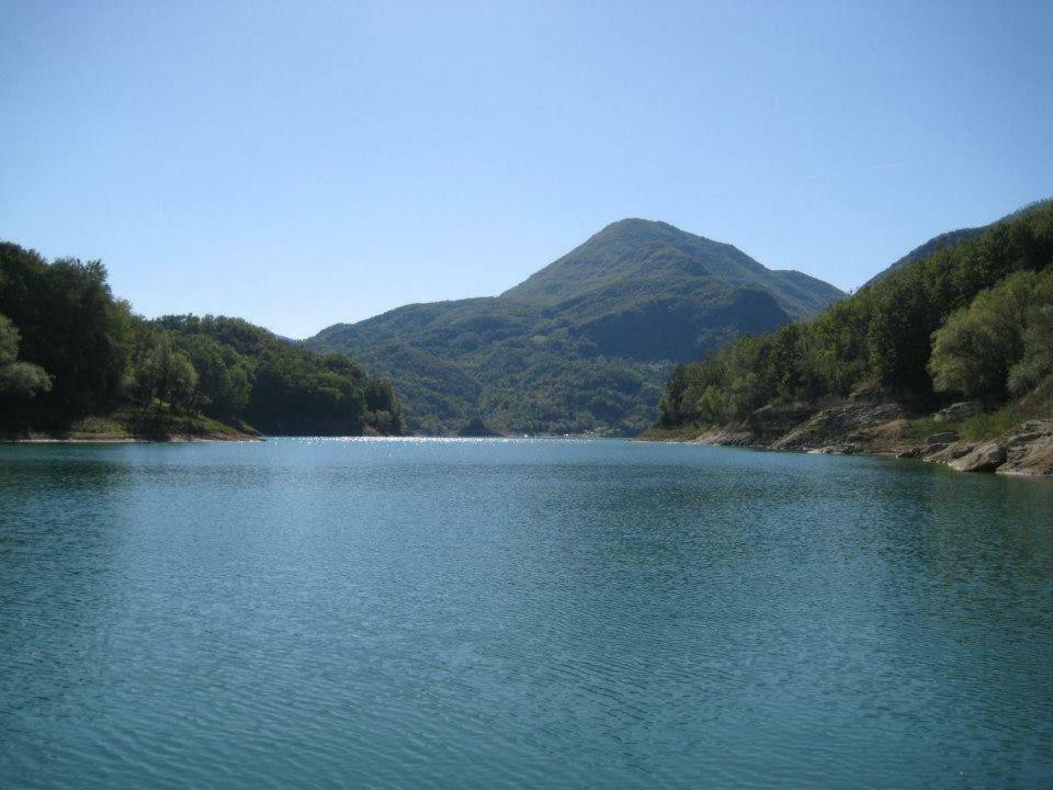 Agriturismo I Due Regni Petrella Salto Bagian luar foto