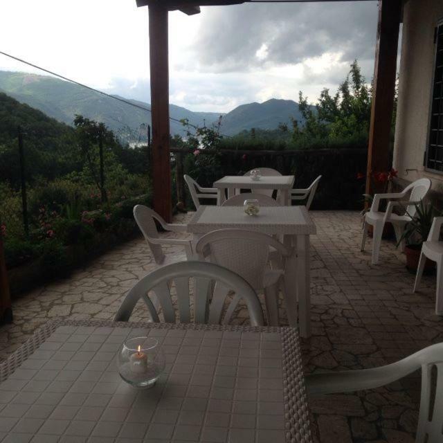 Agriturismo I Due Regni Petrella Salto Bagian luar foto